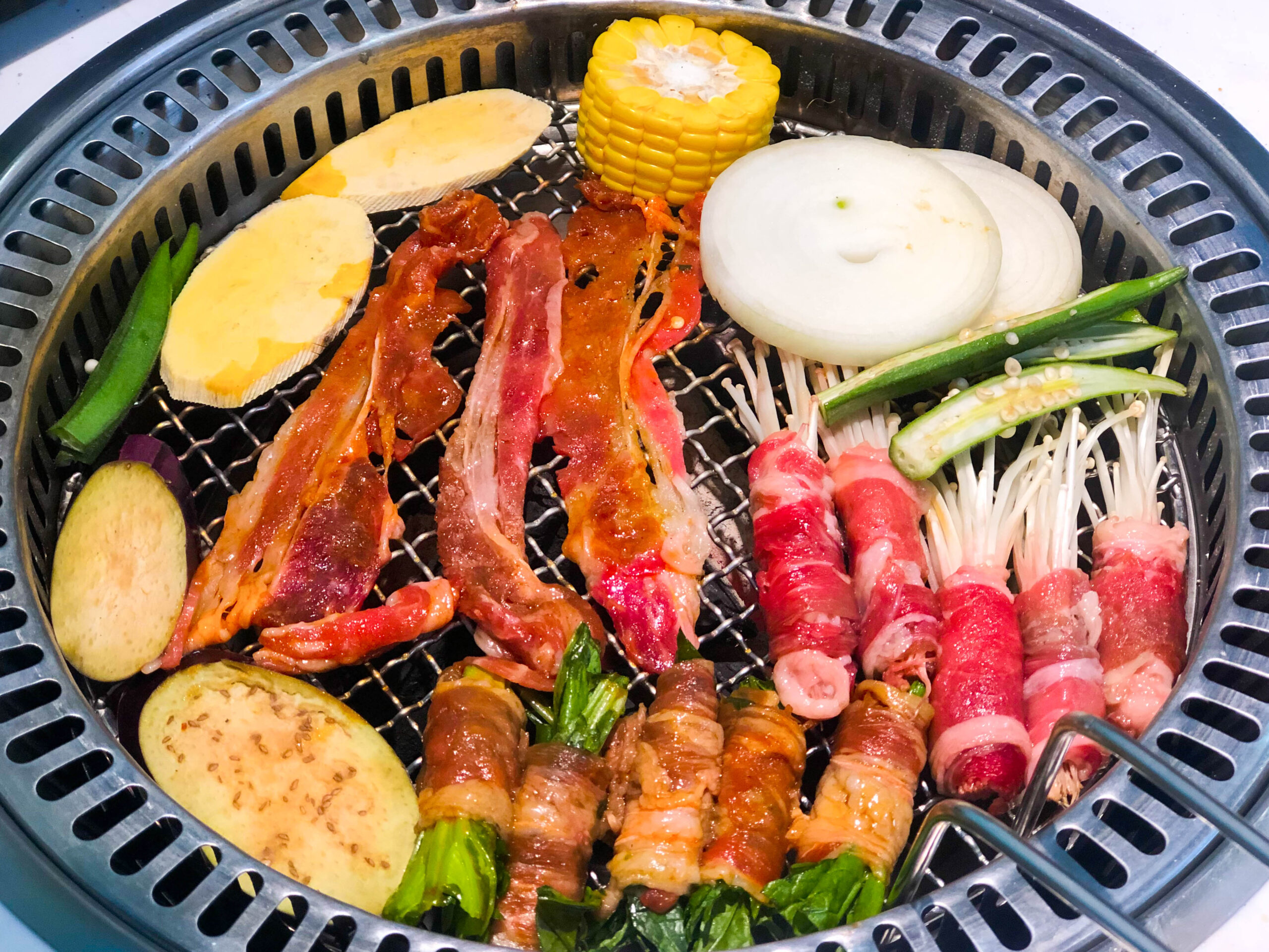 10 quán buffet hải sản tại Bình Dương ngon, nổi tiếng và đáng trải nghiệm nhất
