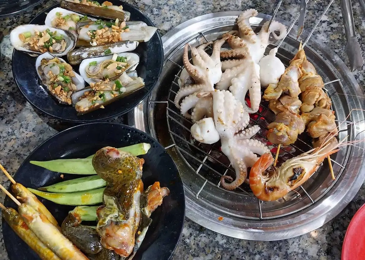 10 quán buffet hải sản tại Bình Dương ngon, nổi tiếng và đáng trải nghiệm nhất