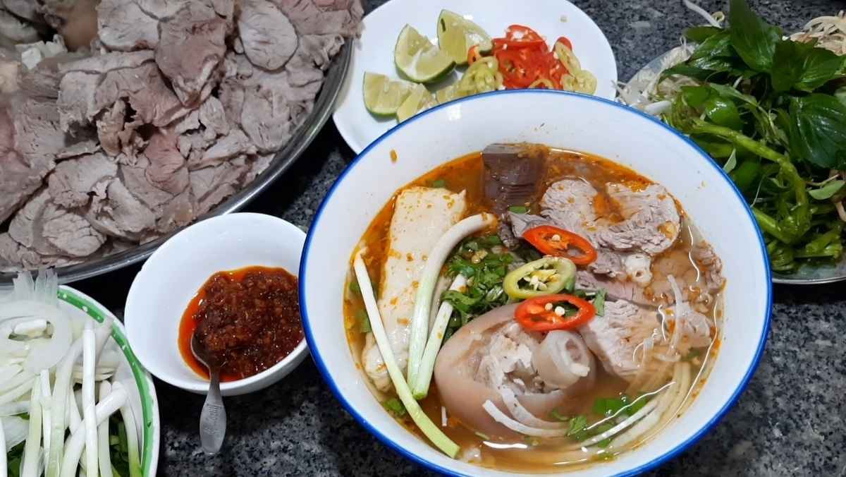 10 quán bún bò Huế tại Bình Dương ngon chuẩn vị được nhiều thực khách yêu thích