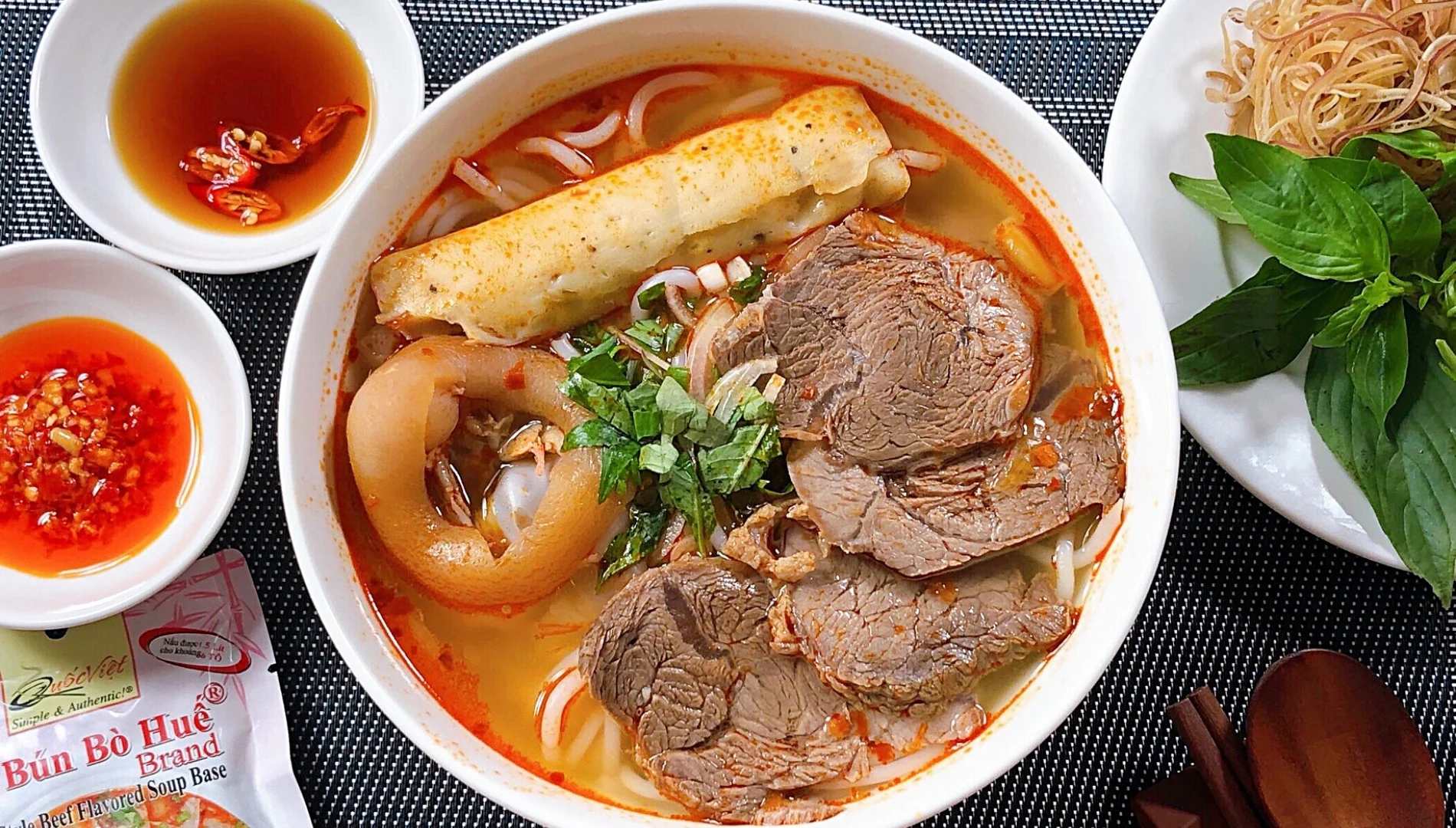 10 quán bún bò Huế tại Bình Dương ngon chuẩn vị được nhiều thực khách yêu thích