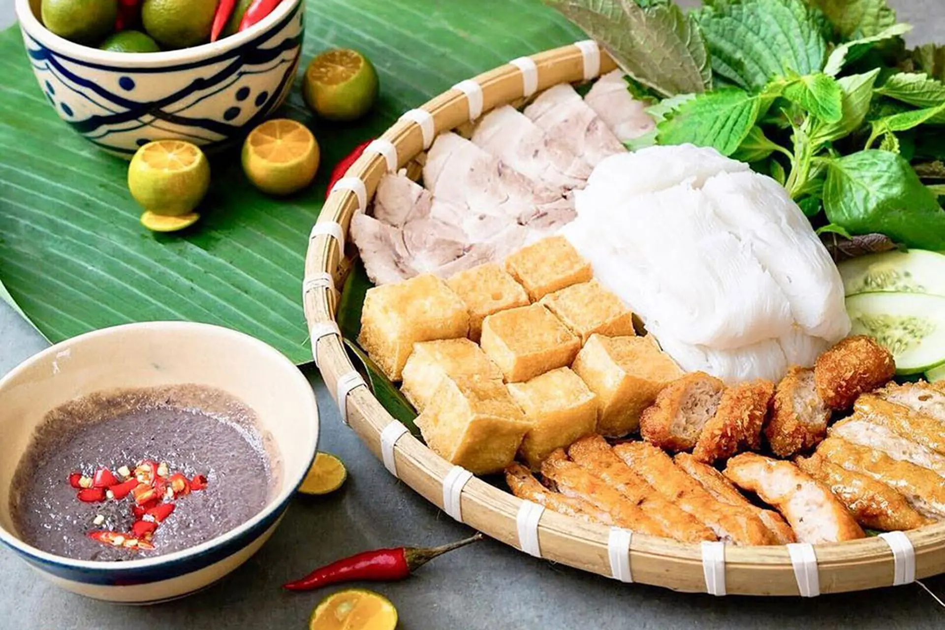 Top 12 quán bún đậu mắm tôm tại Bình Dương đắt khách, chuẩn vị Hà Nội