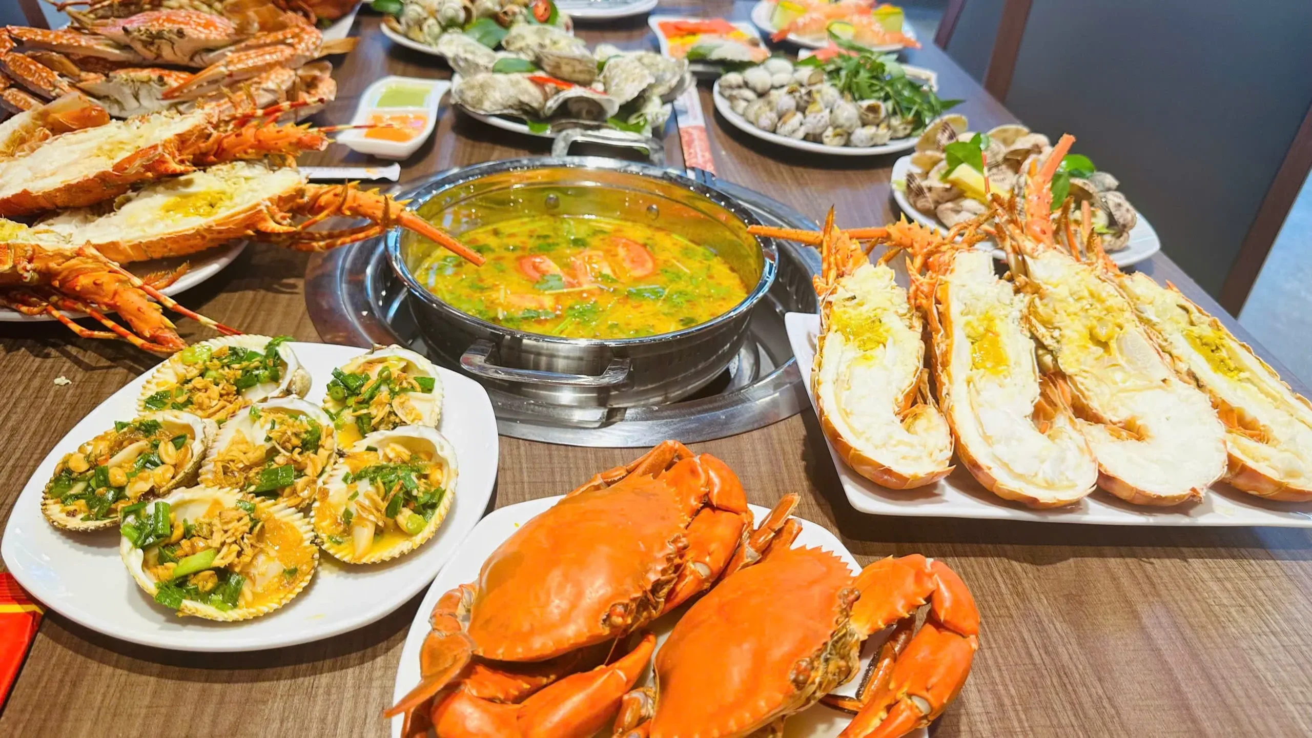 Top 7 nhà hàng hải sản tại Bình Dương được nhiều thực khách yêu thích