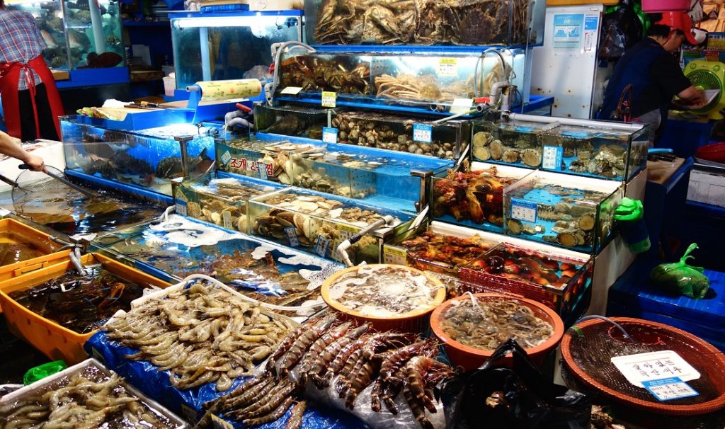 Top 8 nhà hàng hải sản tại Thủ Dầu Một tươi ngon, chất lượng đáng thử